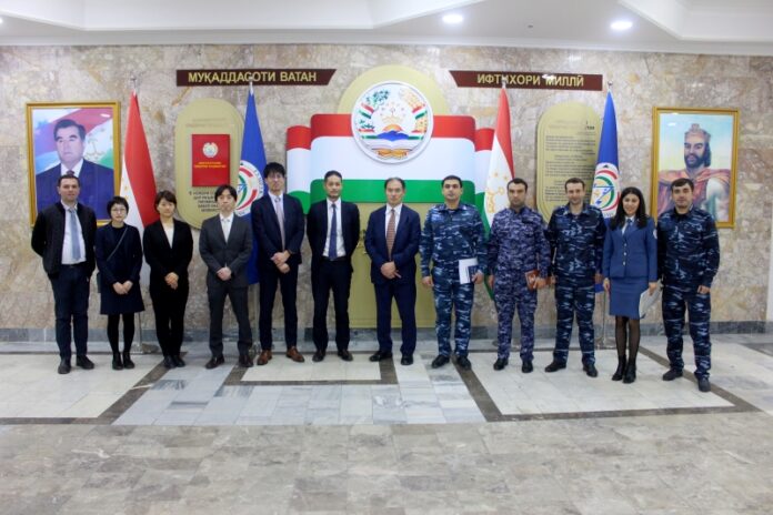 Таджик Жапан