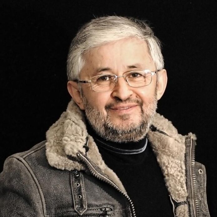 Додоҷон Атовуллоев