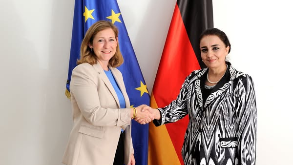 520913137_1224168749512008_1866019427446085597_n