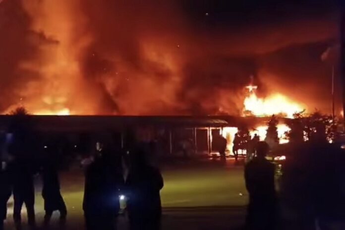 photo_5814572634690226968_y